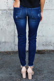 Calça Jeans Slim com Detalhes