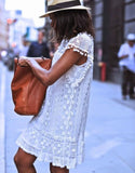 Vestido Mini de Renda Pom Pom